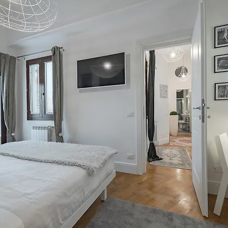 Pergola Luxury Apartament *